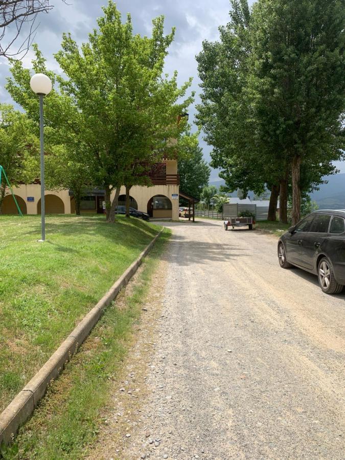 Apartament Val De Llous I 40 Sainte-Léocadie Zewnętrze zdjęcie